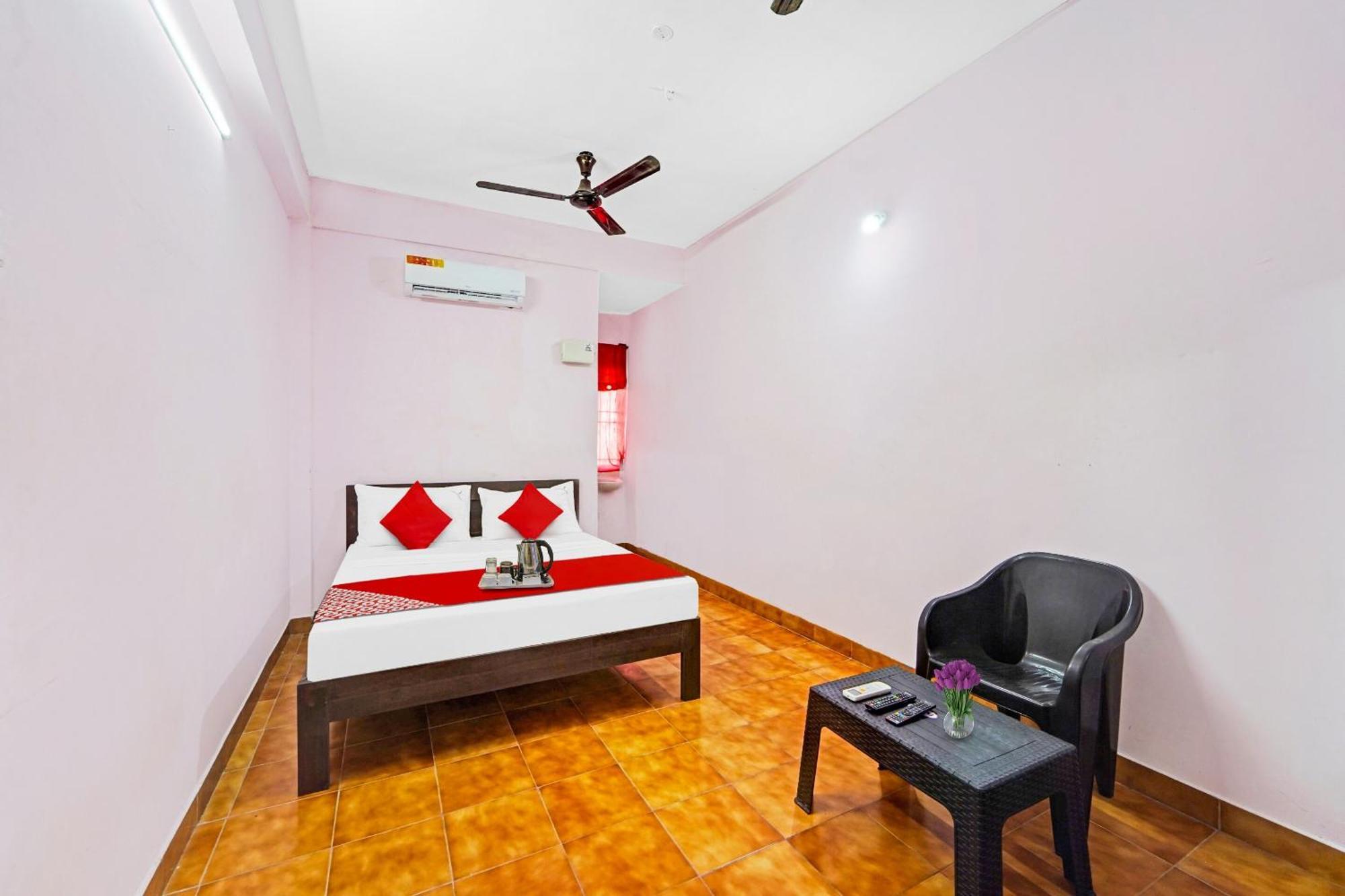 Hotel O Karapakkam, Chennai Esterno foto